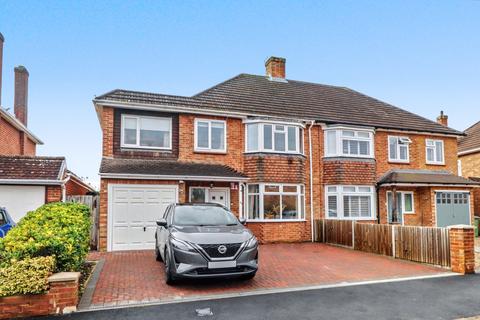 4 bedroom semi-detached house for sale, Havers Avenue, Hersham KT12