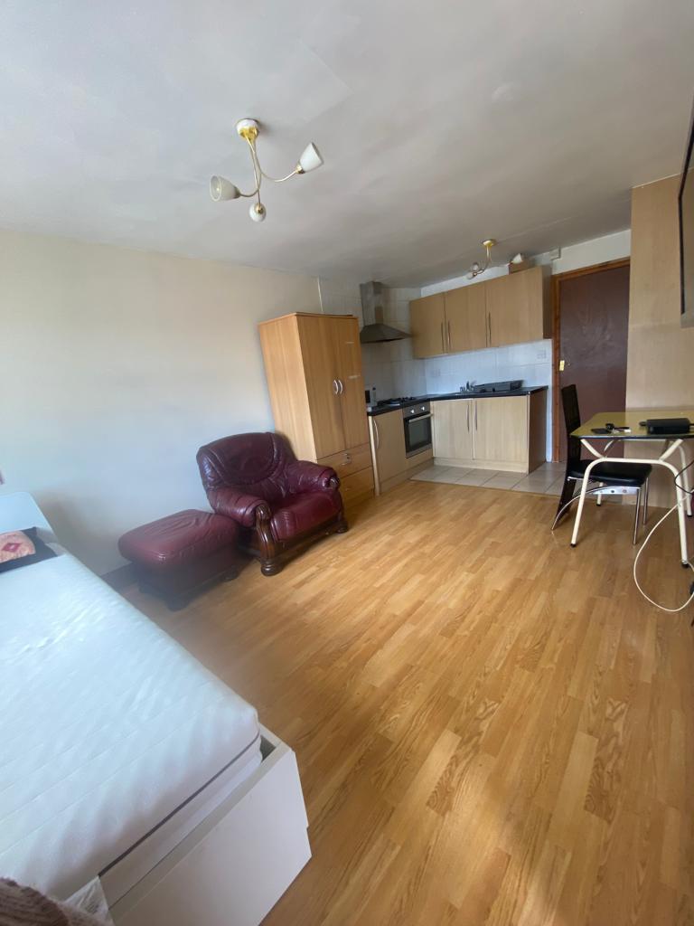 Lovely Studio Flat To Rent