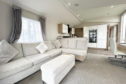 2 bedroom park home for sale, Harts Holiday Park – Kent
