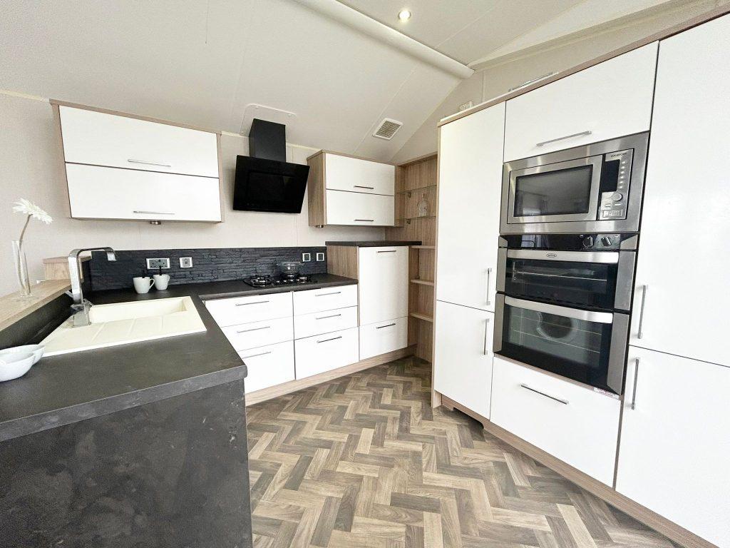 Willerby Robertsbridge 2018 Car0025530 130946478.j