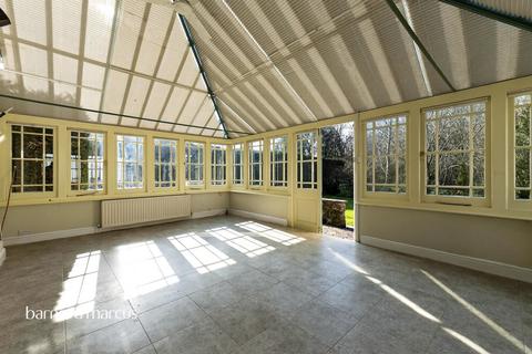 4 bedroom character property for sale, Axes Lane, Redhill