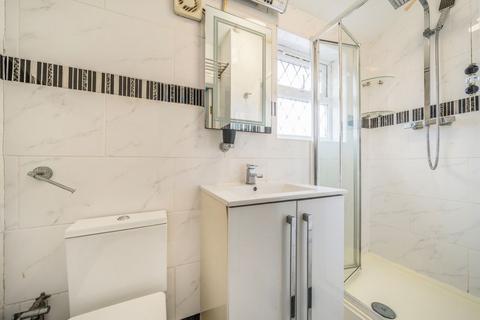 2 bedroom maisonette to rent, Charterhouse Avenue, Wembley HA0