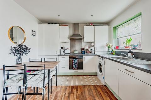 undefined, Thornton Side, Redhill