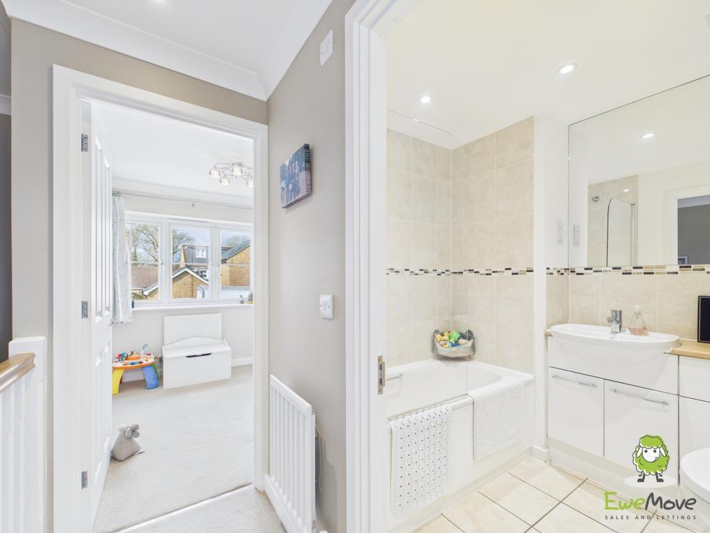 Ewe Move Estate Agents Basingstoke