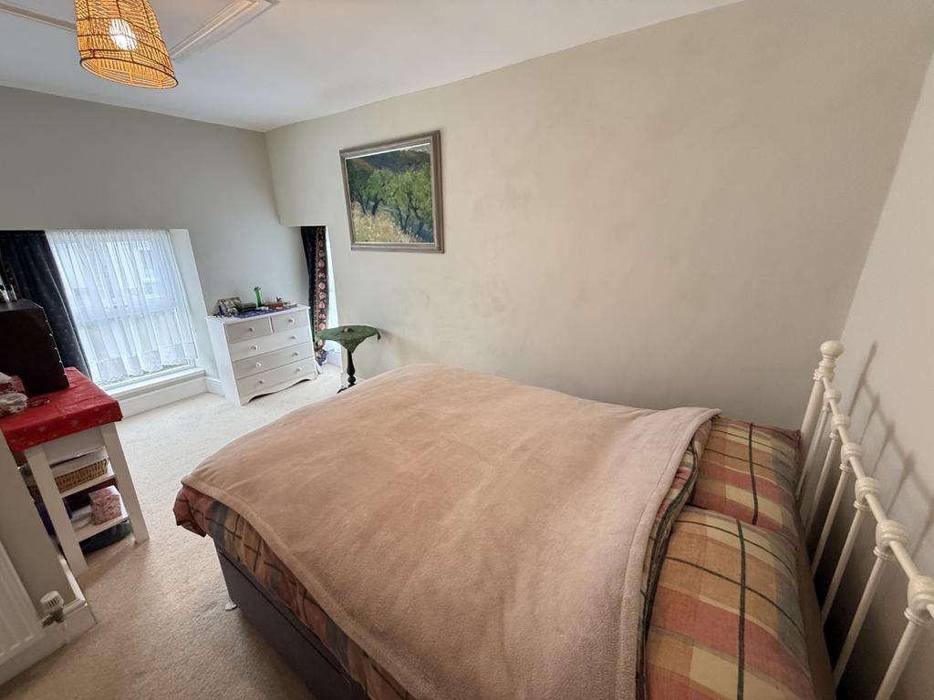Front Double Bedroom 1