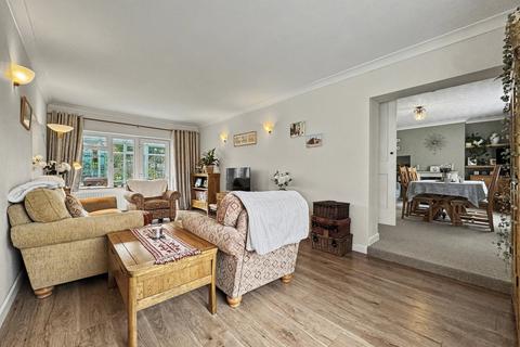 4 bedroom semi-detached house for sale, Park Road, Needham Market, Ipswich, IP6