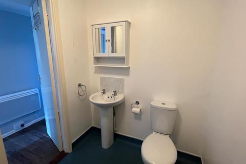1 bedroom flat to rent, Newnham Road, NORTHAMPTON