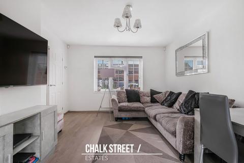 3 bedroom end of terrace house for sale, Stapleton Crescent, Rainham, RM13