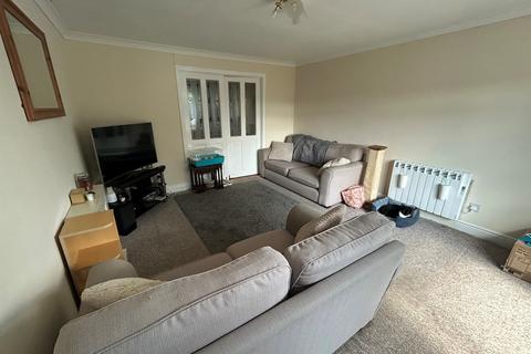 3 bedroom terraced house for sale, Page Close, CALNE