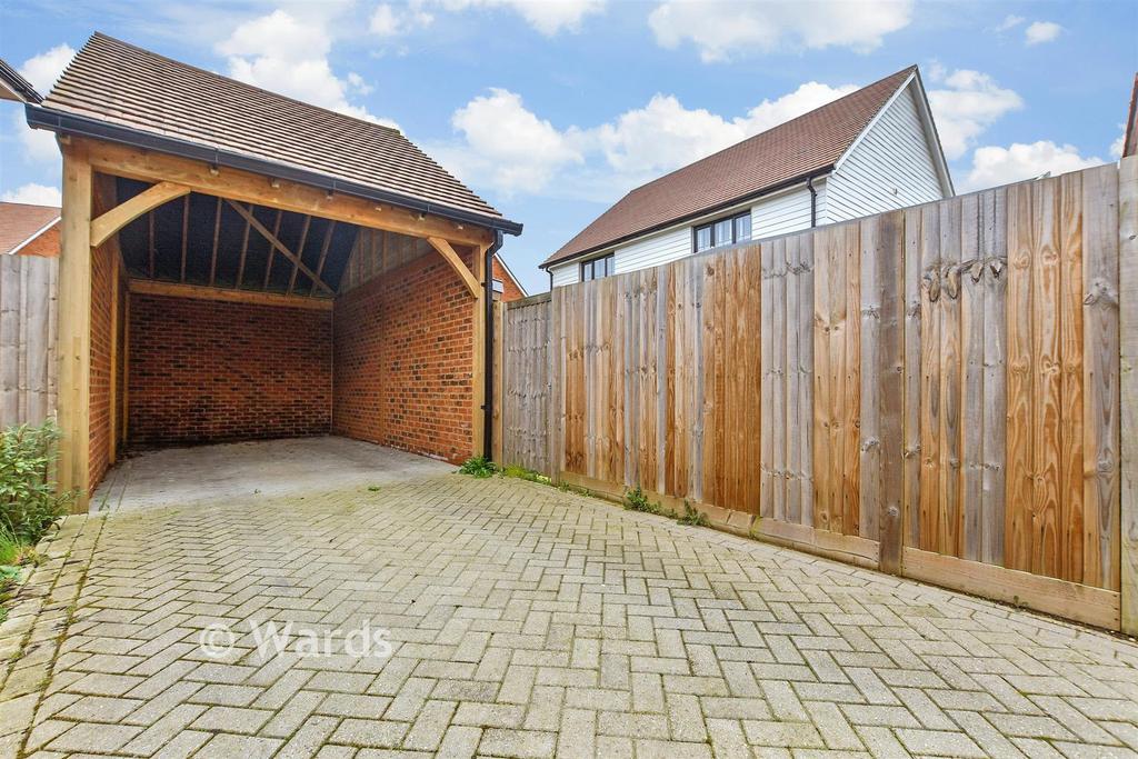 Driveway/Parking