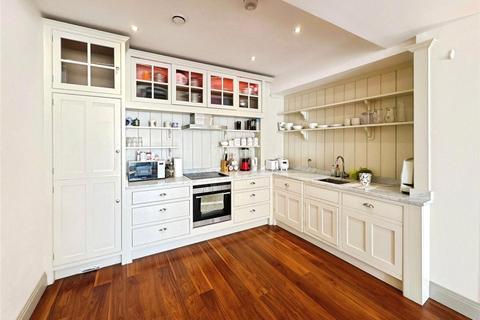 undefined, Kings Road, Berkshire RG1
