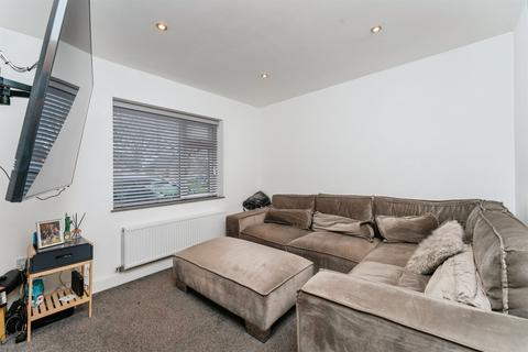 undefined, Circular Drive, Chester