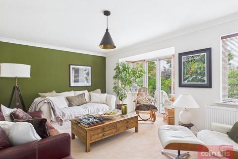 4 bedroom detached house for sale, Curlew Drive, Crossgates, Scarborough