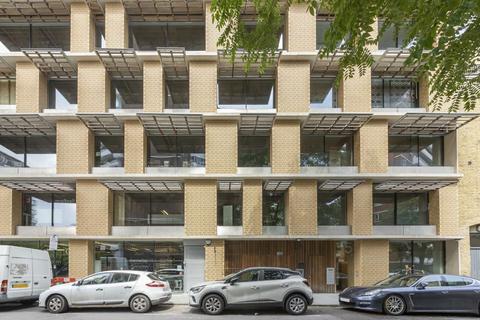 2 bedroom flat to rent, Gee Street, London EC1V