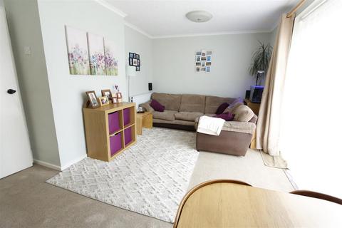 undefined, Gresham Way, Shefford