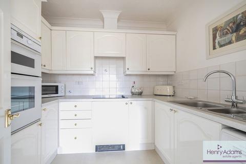 1 bedroom apartment for sale, King George Avenue, Petersfield, GU32