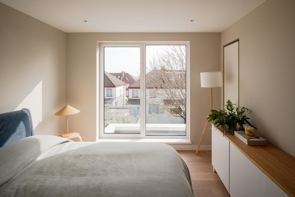 329830 - Dollis Hill Avenue, London NW2 - high ...