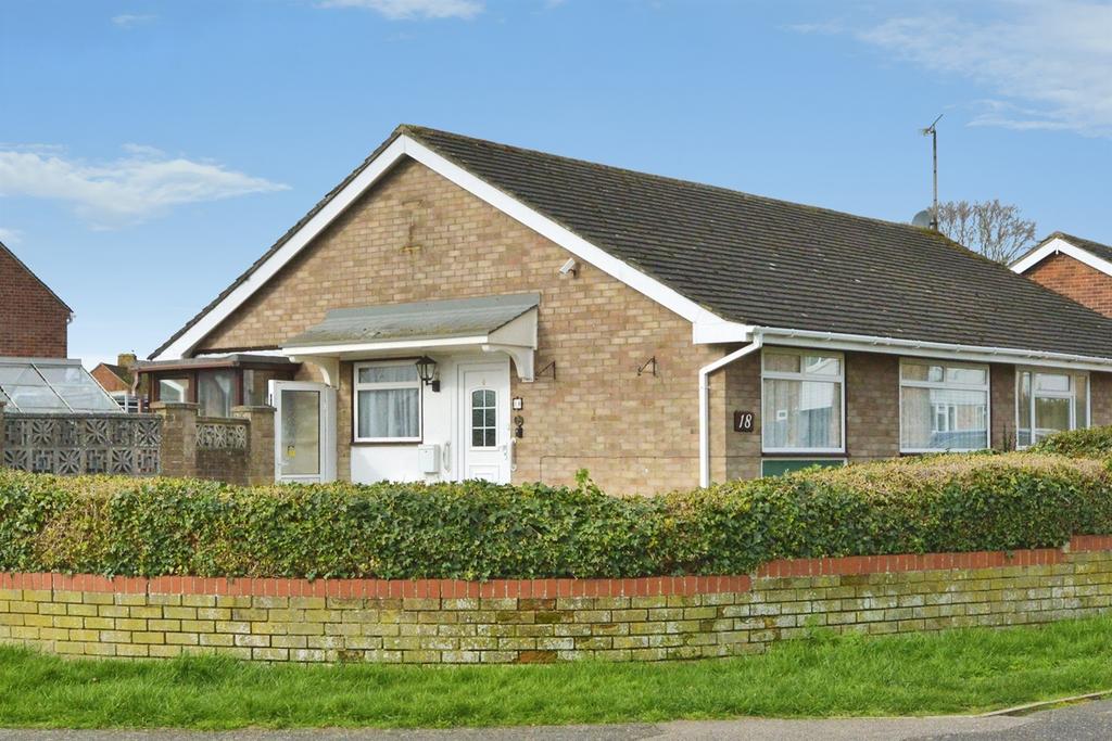 2 bedroom semi-detached bungalow for sale