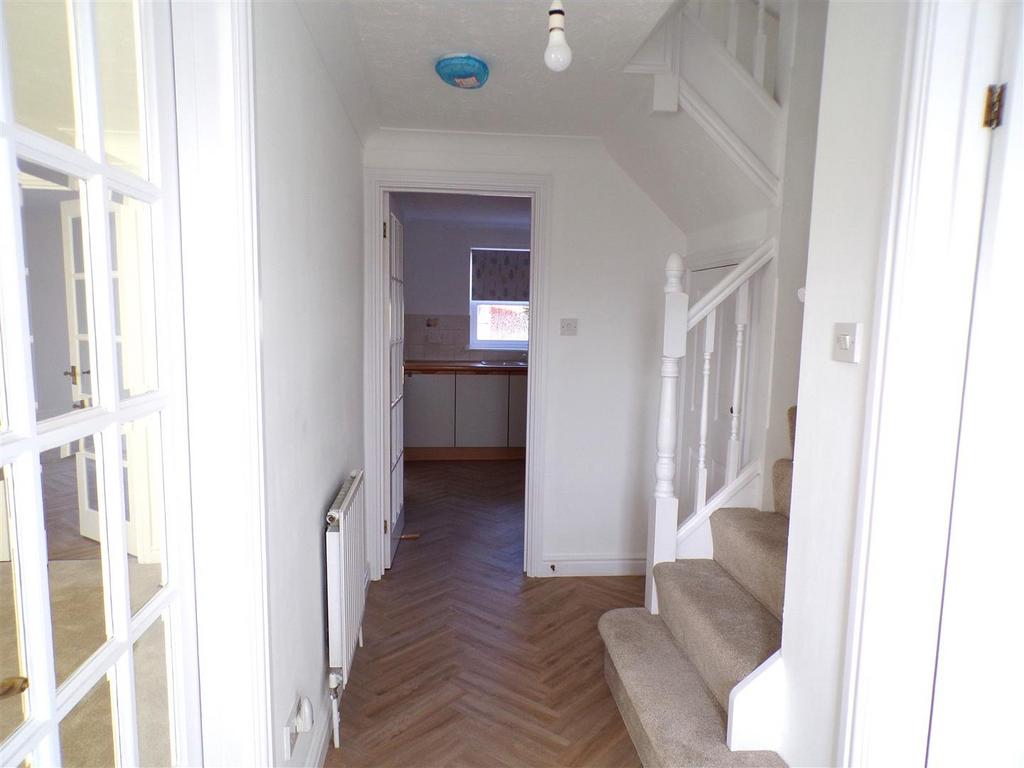 Hallway.JPG