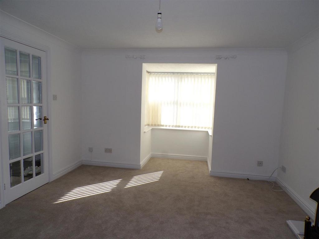 Living Room.JPG