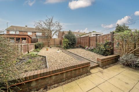 undefined, Queens Crescent, Clapham
