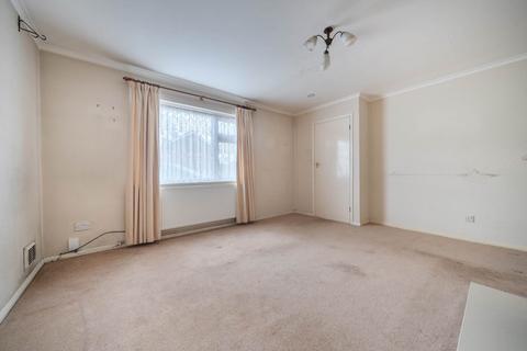 undefined, Queens Crescent, Clapham