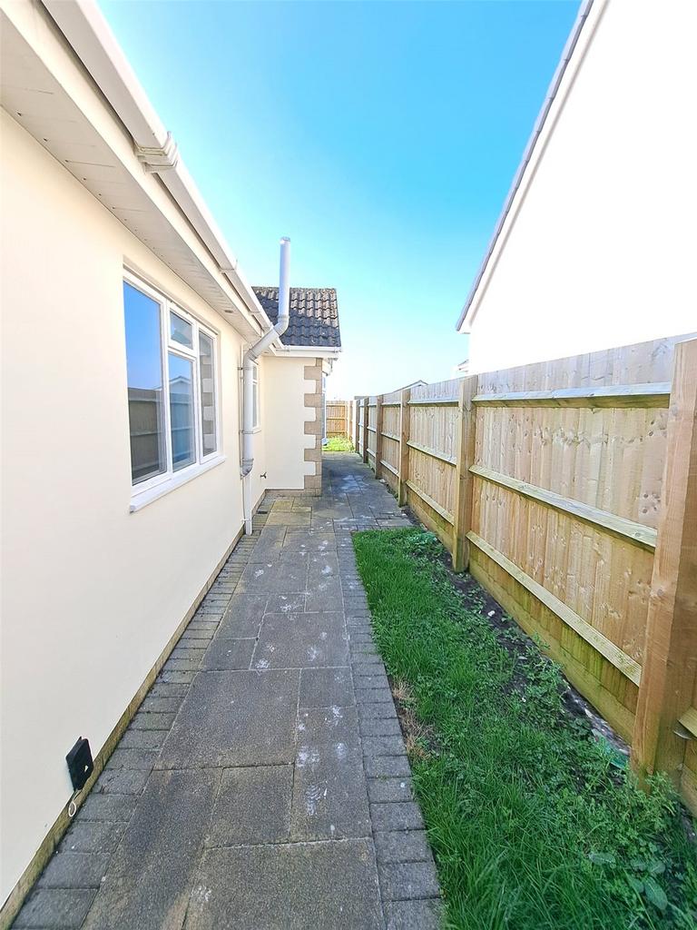 Side Pathway