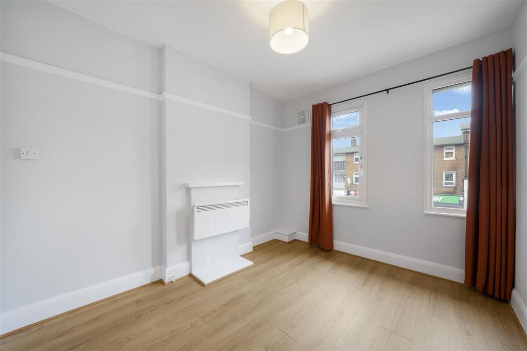 206 A Preston Road - b4vvi Qc HNzom HMew Y5 Po.jpg