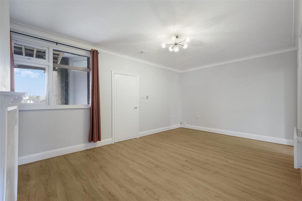 206 A Preston Road - jf58 Jghhtl1kh Vux Y0l2.jpg