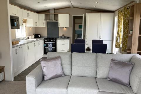 2 bedroom park home for sale, Marlie Holiday Park – Kent