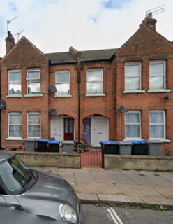 2 bedroom flat to rent, Chapter Road, London NW2