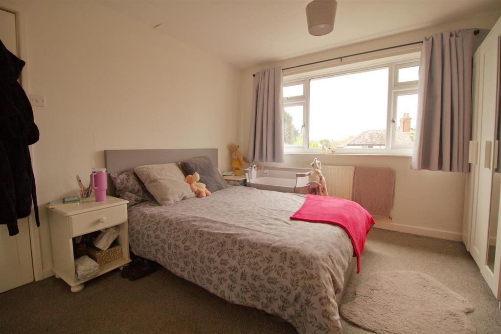 Bedroom 1 .jpg