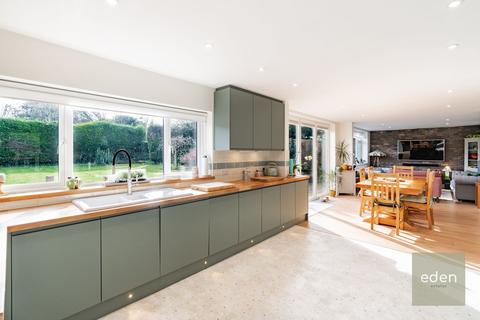 5 bedroom detached house for sale, Sevington Park, Maidstone, ME15