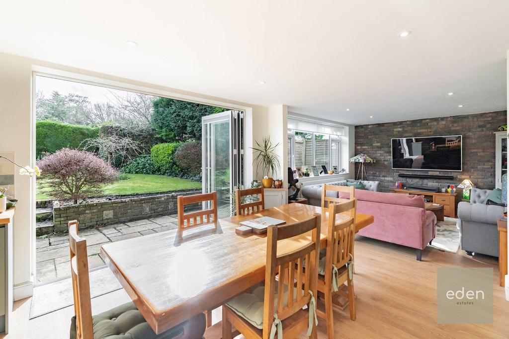 Kitchen/Lounge/Family room