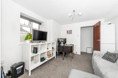 1 bedroom maisonette for sale, Brighton Road, Sutton SM2