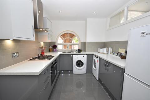 undefined, Park Road North, Birkenhead