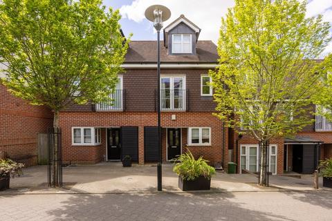 undefined, Uplands Road, Surrey GU1