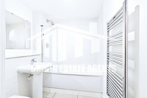 2 bedroom apartment to rent, Centenary  Plaza, Birmingham B1
