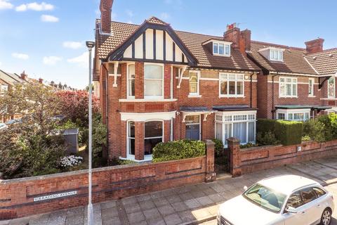 Brading Avenue, Southsea