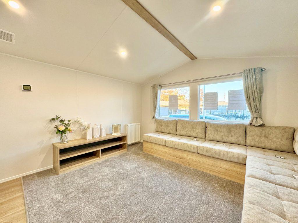 Willerby Midhurst 2024 Car0064260 126460289.jpeg