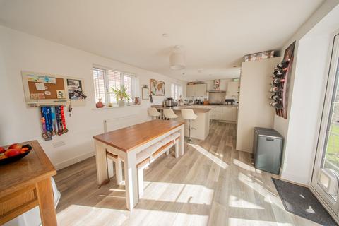 undefined, Hurstfield Crescent, Haywards Heath, RH17