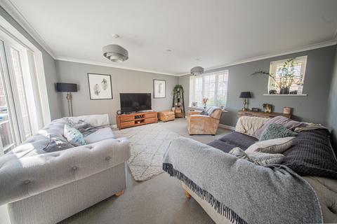 undefined, Hurstfield Crescent, Haywards Heath, RH17