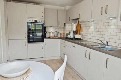 3 bedroom end of terrace house for sale, Longdon Crescent, Banbury