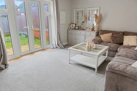 3 bedroom end of terrace house for sale, Longdon Crescent, Banbury
