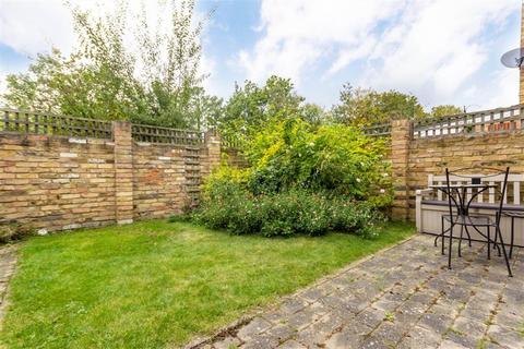 undefined, Waldegrave Road, Teddington TW11