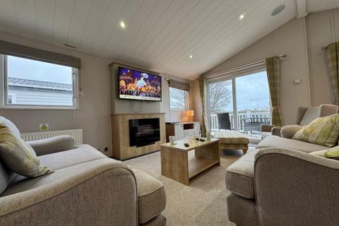 2 bedroom park home for sale, Pevensey Bay Holiday Park – Sussex