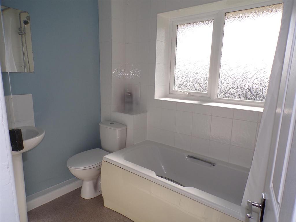 Bathroom.JPG
