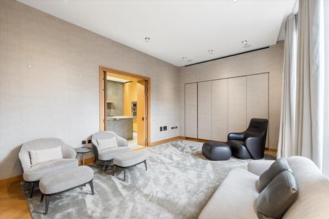 2 bedroom flat to rent, Victoria Road, Kensington, London, W8.