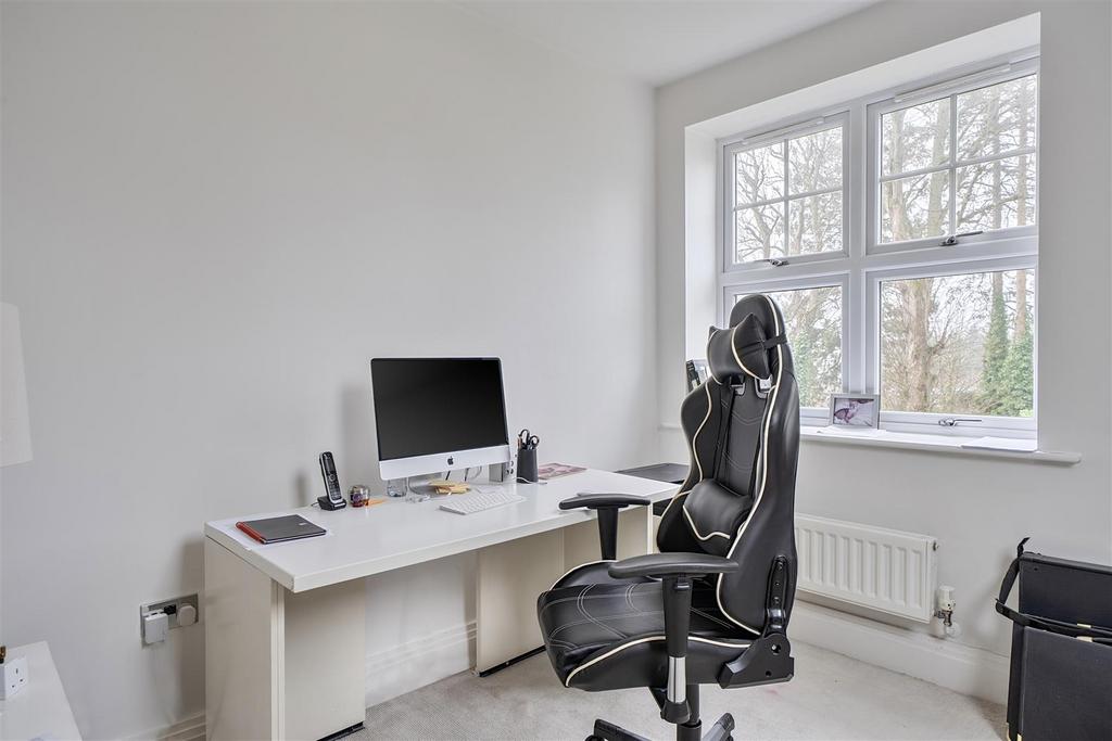 Bedroom 4/Study