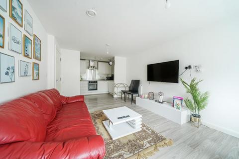 2 bedroom flat to rent, The Elms, John Street, Luton LU1